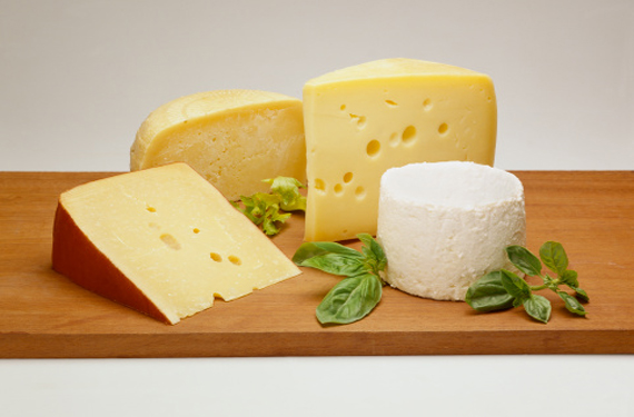 ¿Qué problemas causa el queso durante el embarazo?